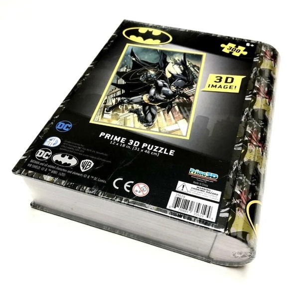 DC Comics Batman Prime 3D Puzzle 12" x 18" 300 Pieces Collectible Tin Case - Picture 3 of 8